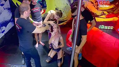 Don John, Viktoria Goo And Emma Starr In Ggg Gangbanged Live On Stage