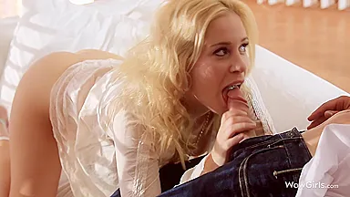 Beautiful Blonde teen Having Sex