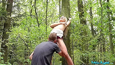 Rich Stranger Pays Russian Milf And Licks Her Pussy - Erik Everhard And Emily Thorne