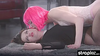 Pussy Licking Trailer With Spicy From - Strapless Dildo And Maria Pie