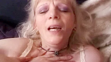 Chubby Stepmom Got Her Mature Pussy Wrecked
