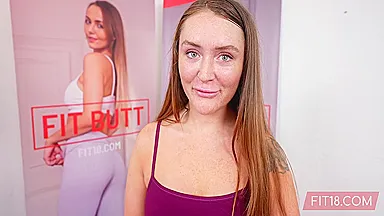 Chubby Girl With A Nice Pussy In Yoga Pants And 60fps - Chloe Marie