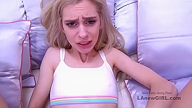 Blond Hair Babe Cutie With Thin Body Gets Had Sex In