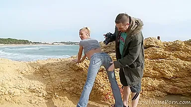Sweetie Pie In Dollish Amateur Sex