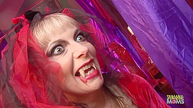 Two Milfs In Latex Enjoy Anal Penetration In A Threesome