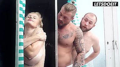 Big Tits Babe Fucks Stepbros In The Bathroom - Angel Wicky
