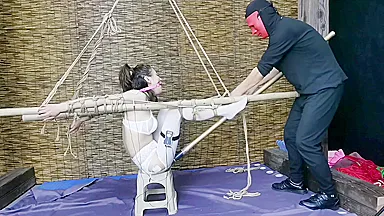 A Of Bamboo Pole To Keep Ya Si Tightly Bound
