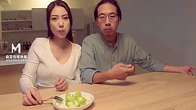I Went To My Stepbrothers House For Dinner And Fucked His Wife With Li Rong Rong