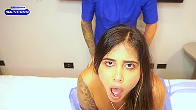 Doctor Morboso Me Seduce Para Follar Con El Y Se Corre En Mi Cara - Inked Girl And Yorgelis Carrillo