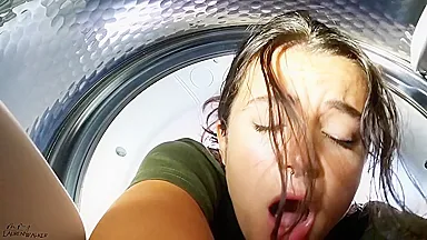 Lauren Walker - Stepsister Stuck In Washing Machine