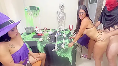Halloween And Lots Of Sex. 14 Min With Big Ass Stepmom2 And Tak Tak