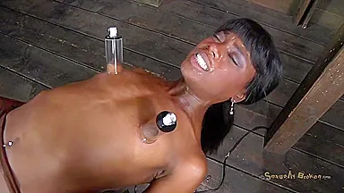 Trapped In A Bondage Device - Ana Foxxx