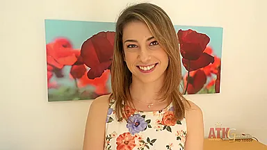 Cant Handle Cumming Without A Shaft To Play With Kristen Scott