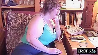 Grandma Sucks The Hose Empty Of The Lodger
