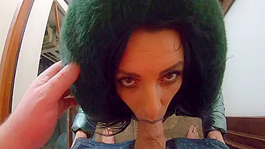 Slutty Mature Have An Orgasm After Sucking Cock- Down-jacket Fetish