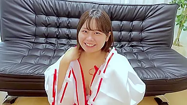 Big-breasted Ward Office Employee In Her Early 20s Gives A Blowjob And Swallows 5 Consecutive Shots Of Solid Semen With A Mouth Crusher
